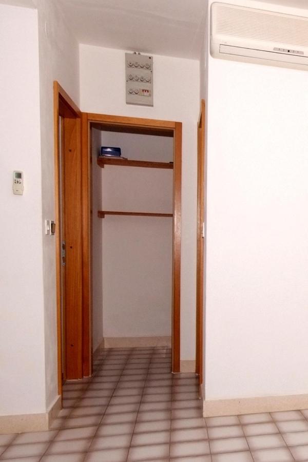 Apartments By The Sea Prizba, Korcula - 9255 Exterior foto